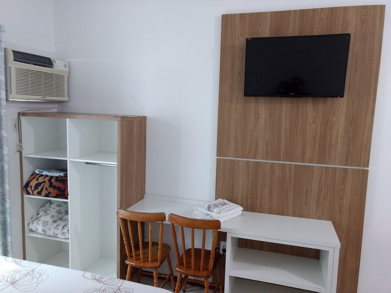 Meia Praia Depto. Un (01) Dormitorio. (04 Personas) 