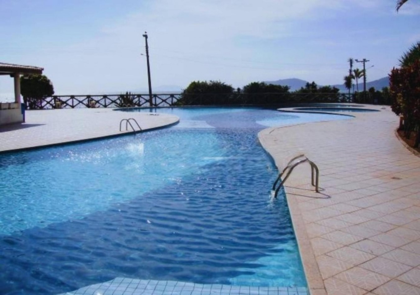 Pousada frente al mar, con Piscina