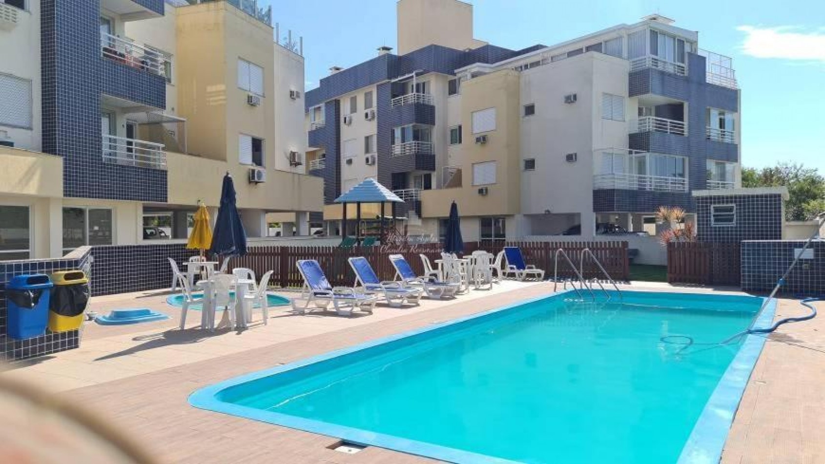 Praia dos Ingleses- Depto 02 Dormitorios en  Condominio