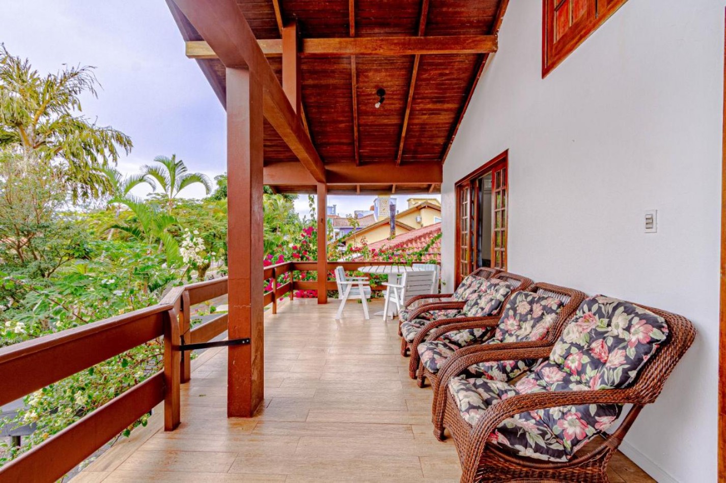 Suites a (400) metros del mar