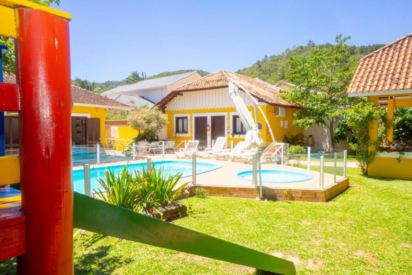 Suites con Piscina y Desayuno (Pousada).