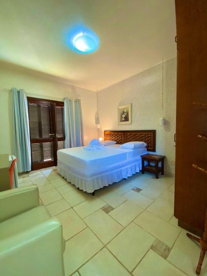 Suites con Piscina y Desayuno (Pousada).