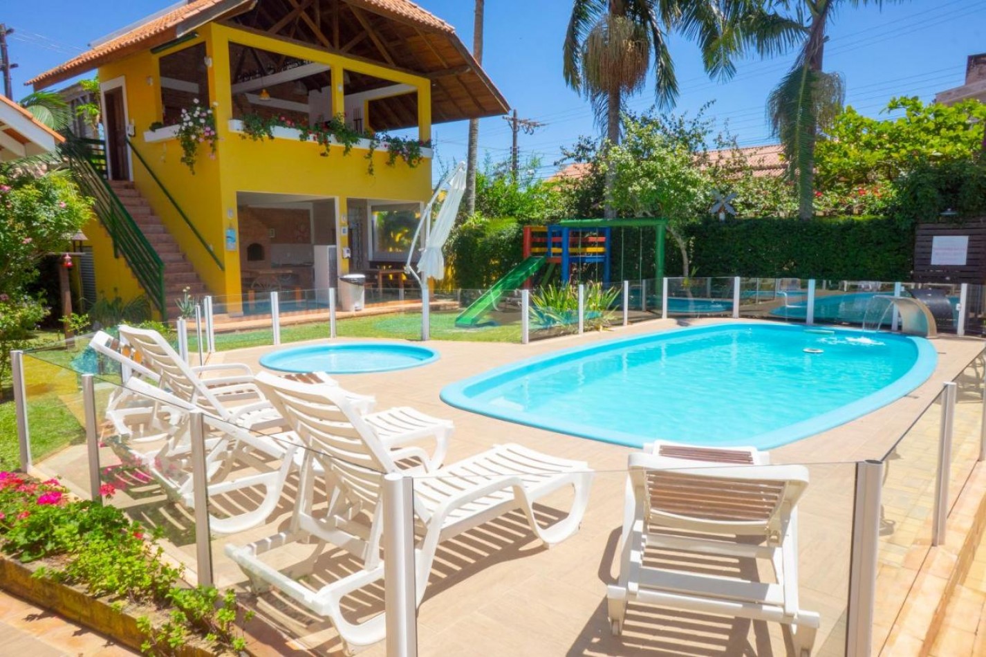 Suites con Piscina y Desayuno (Pousada).