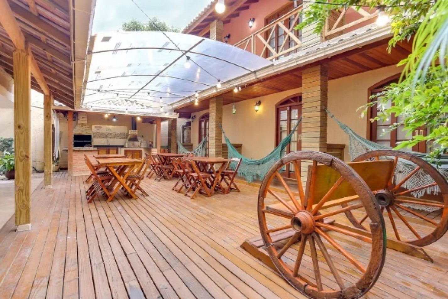 Suites con Desayuno y Piscina ( Para (02),(03) y (04) personas)