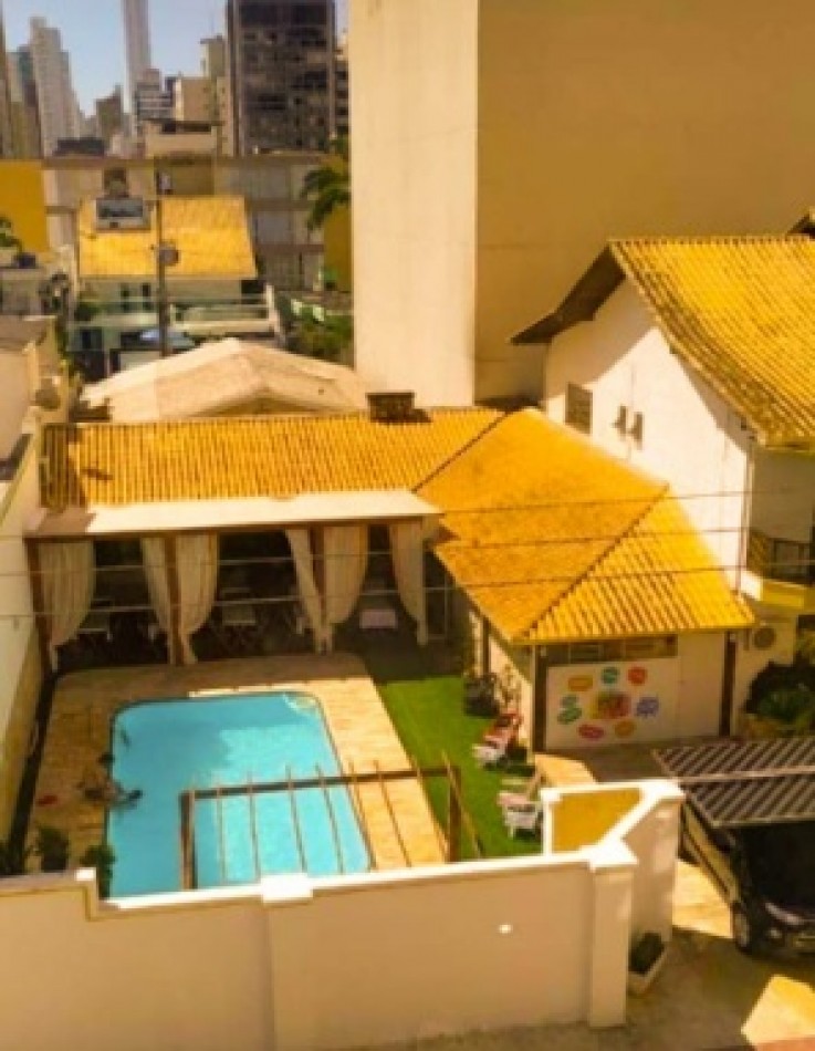 Suites   en  Hostel,con  Piscina.
