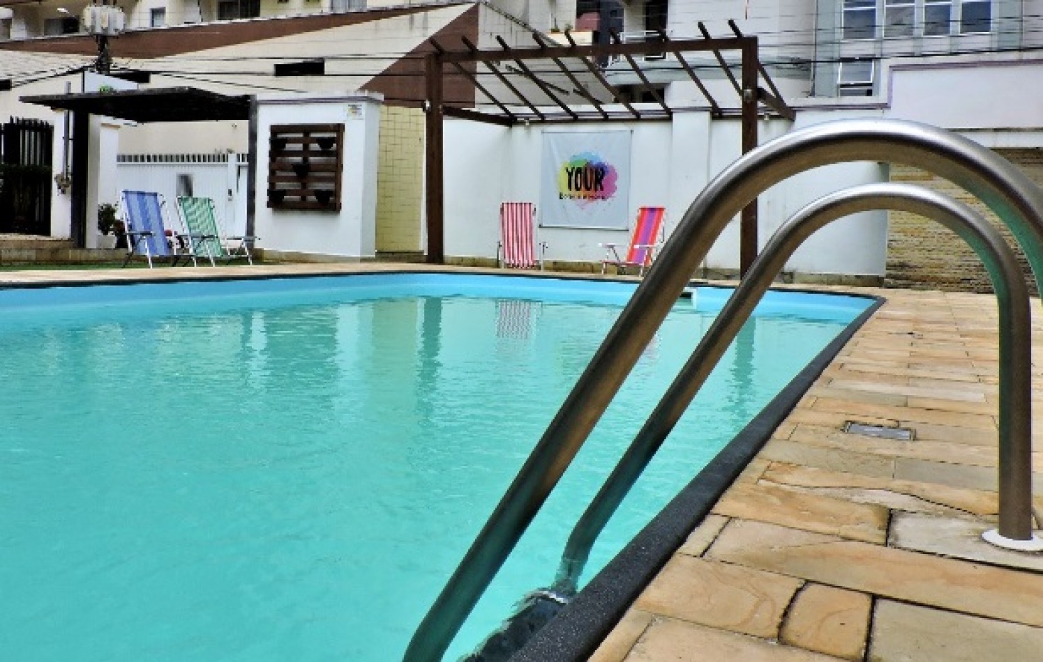 Suites   en  Hostel,con  Piscina.