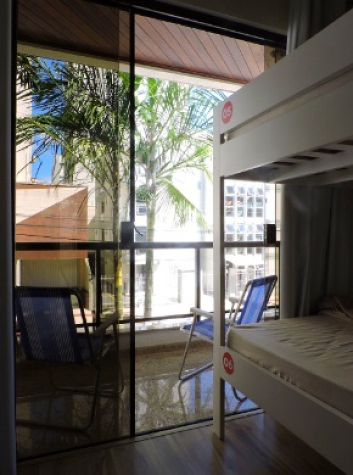 Suites   en  Hostel,con  Piscina.