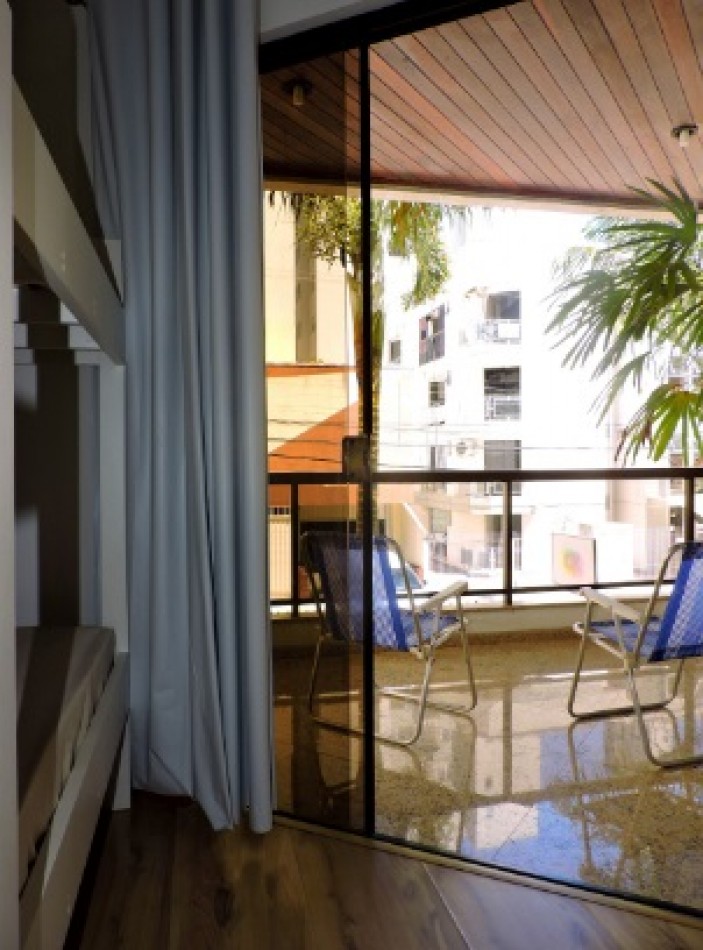 Suites   en  Hostel,con  Piscina.