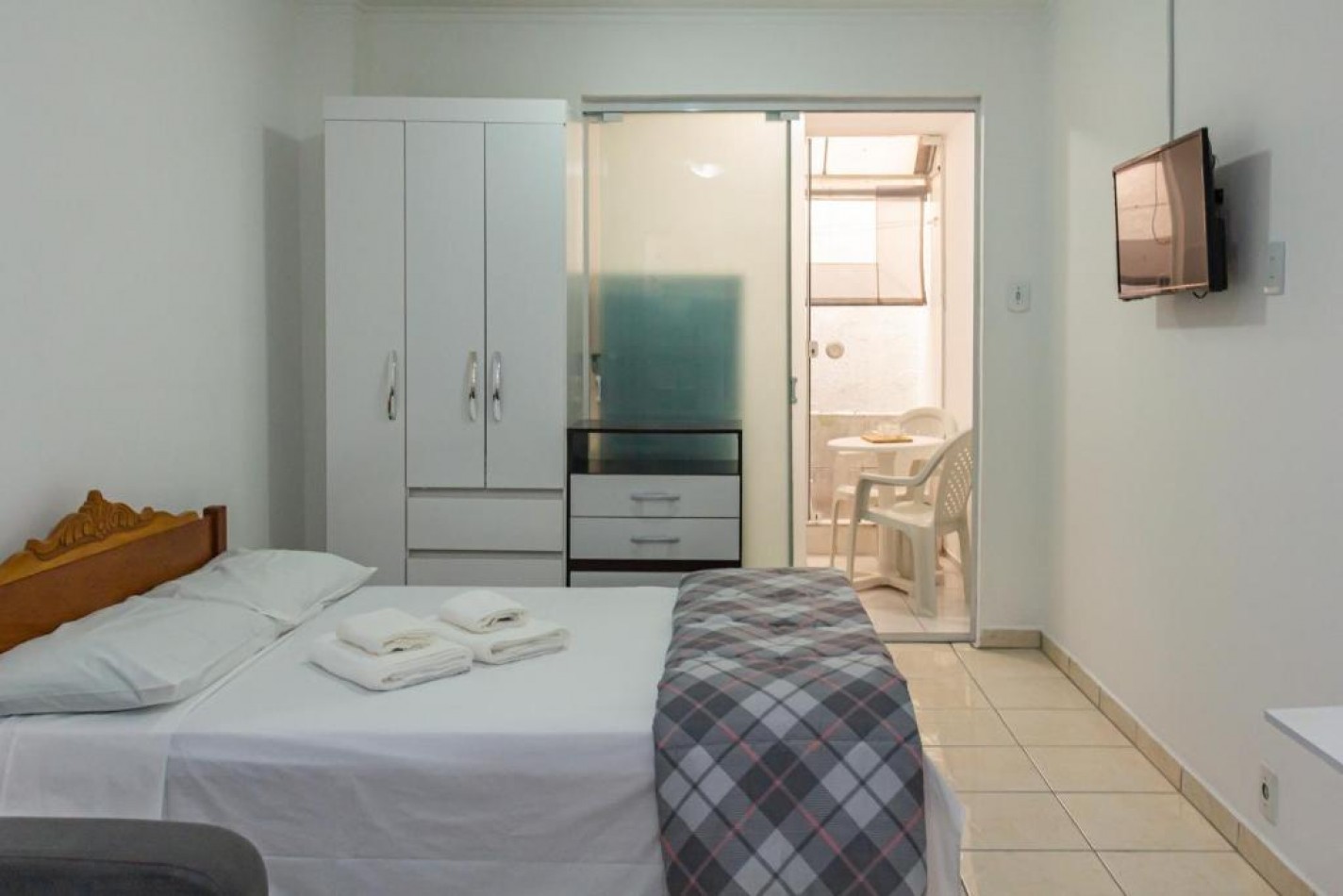 DEPTO.UN (01) DORMITORIO