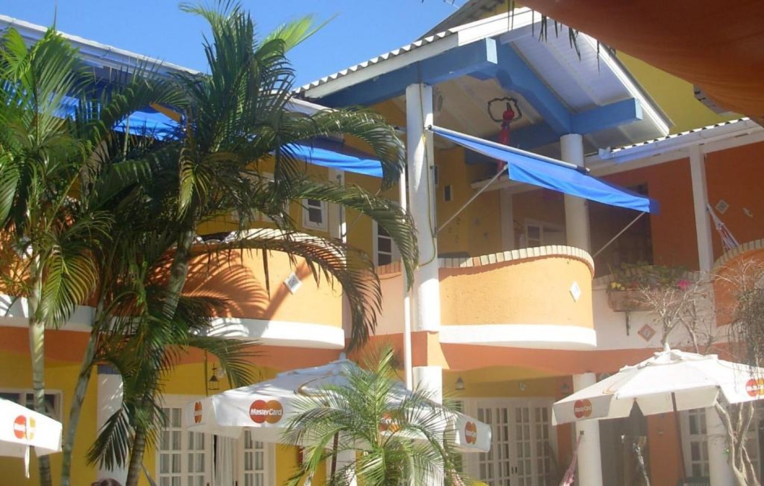 Posada para 2 y 4 personas en suite