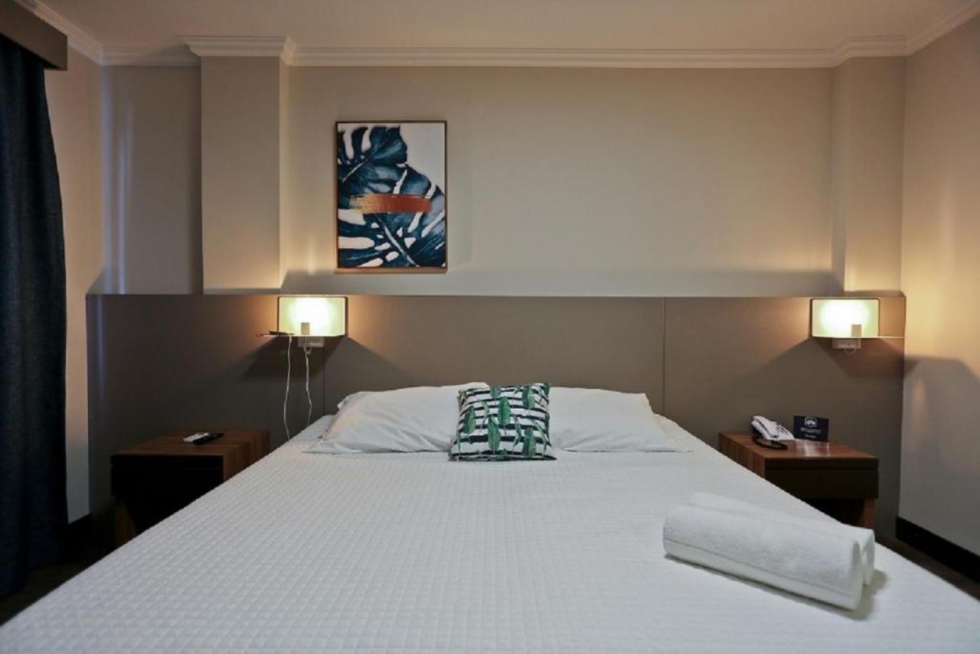 Hotel 3* a (0.50) mtrs del mar 