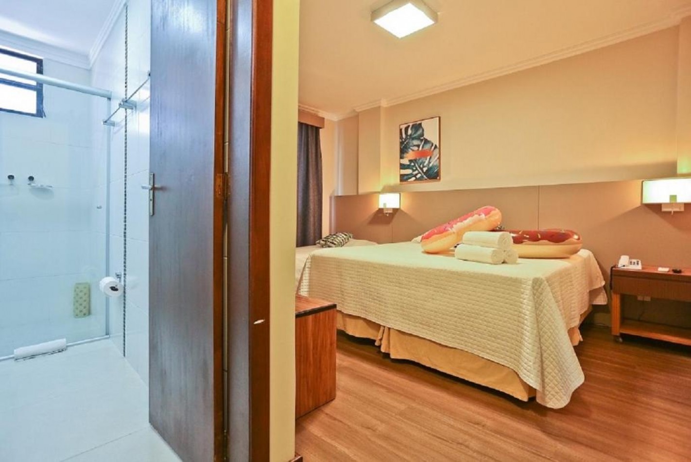 Hotel 3* a (0.50) mtrs del mar 