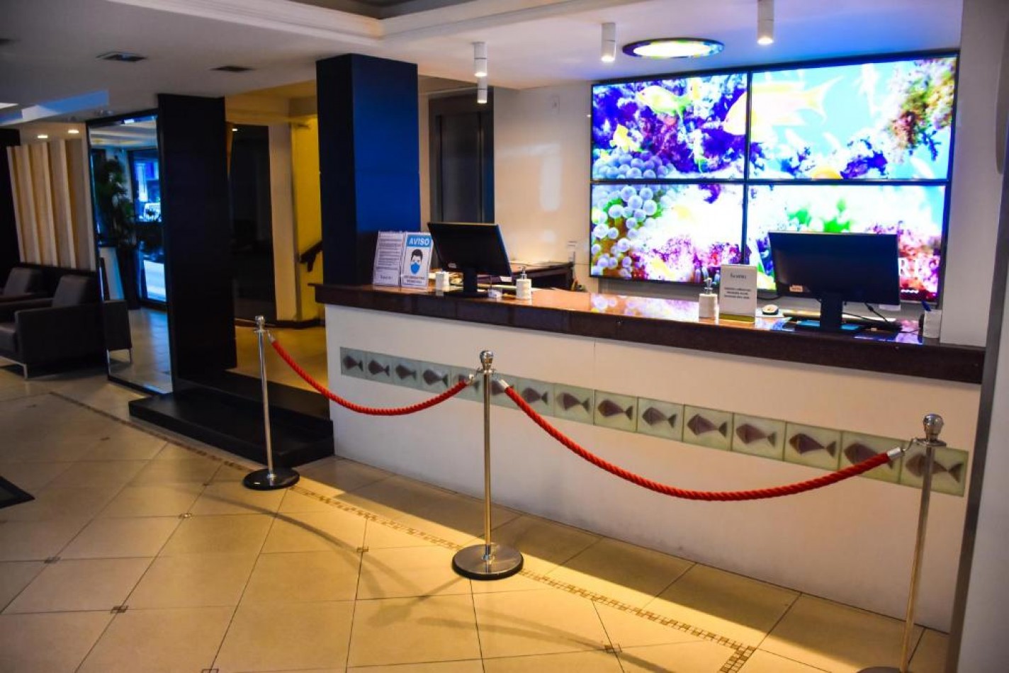 Hotel 3* a (0.50) mtrs del mar 