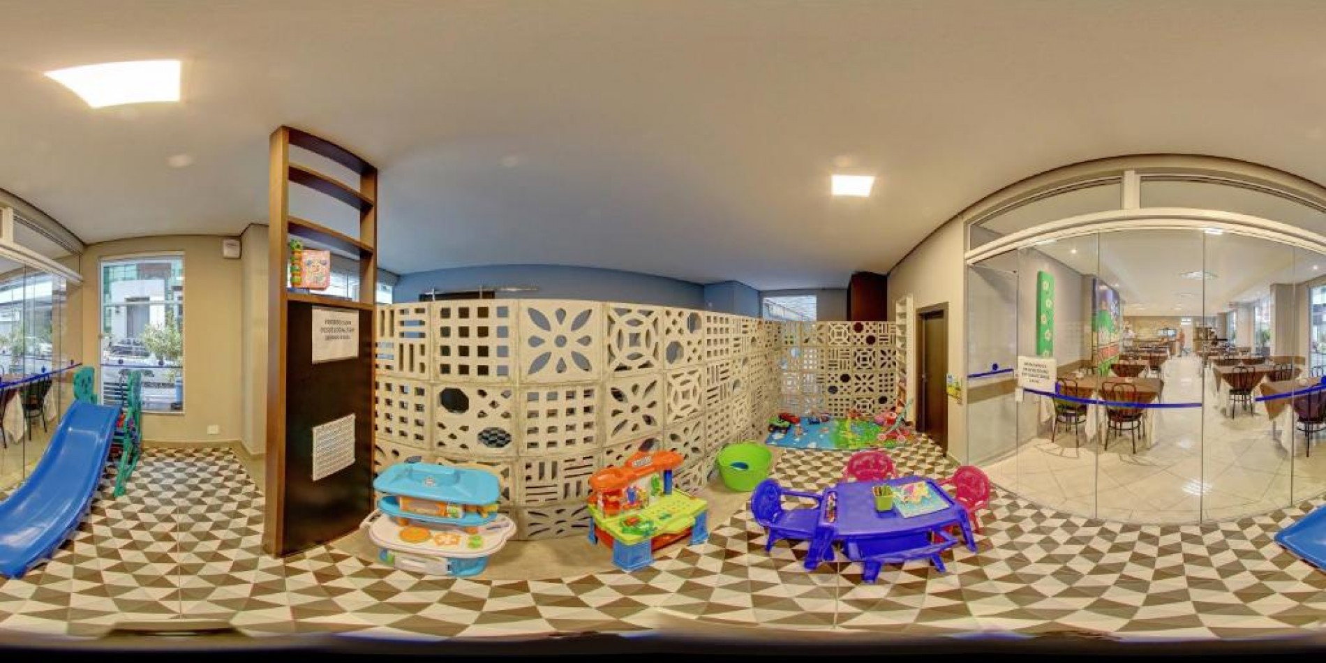 Hotel 3* muy amplio y confortable