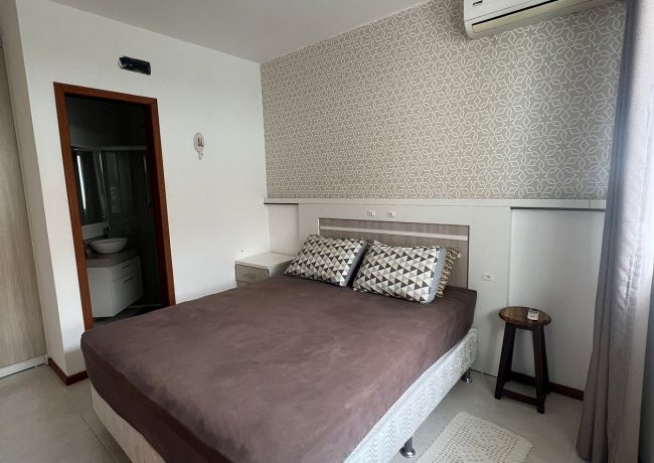 Duplex (02) dorm. en Palmas SC.