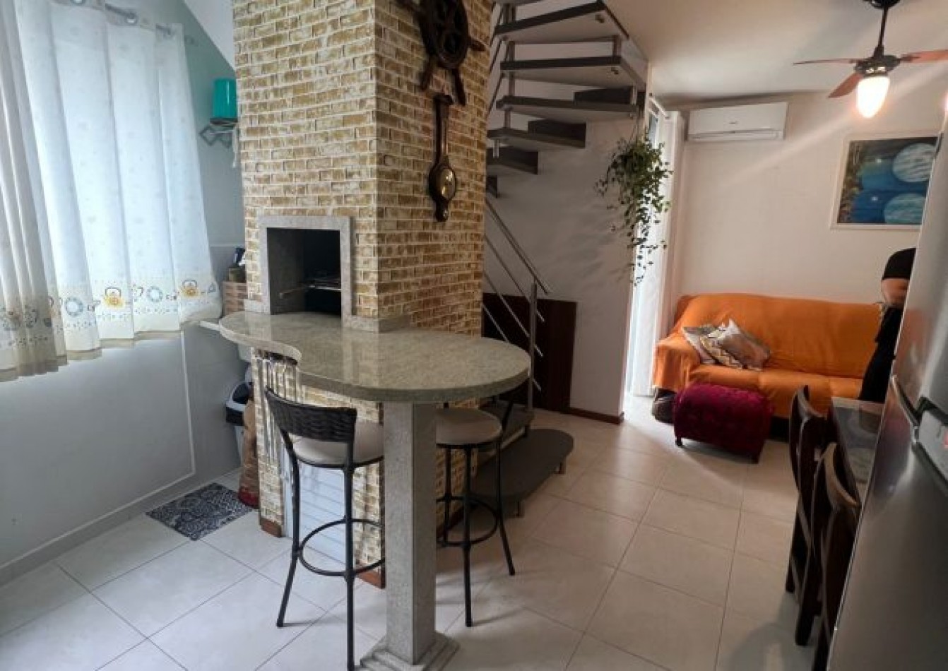 Duplex (02) dorm. en Palmas SC.