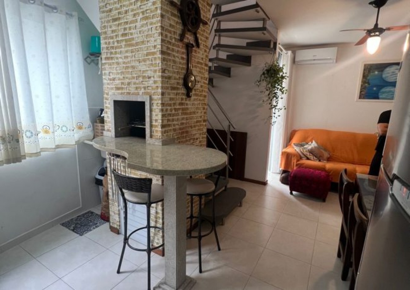 Duplex (02) dorm. en Palmas SC.