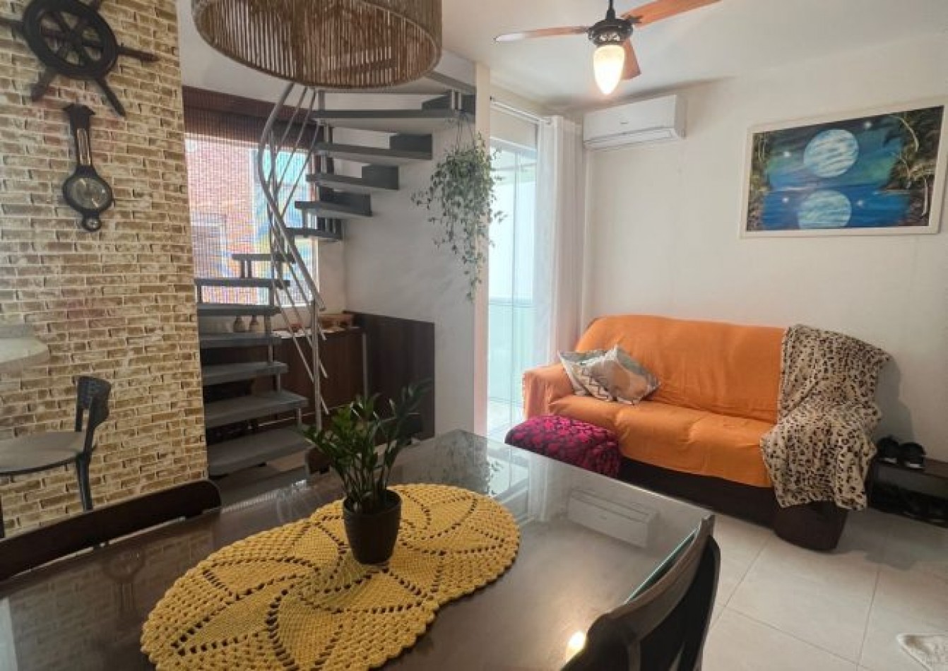 Duplex (02) dorm. en Palmas SC.