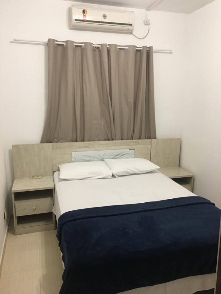 Casa con (06) dorm. en Canasvieiras 