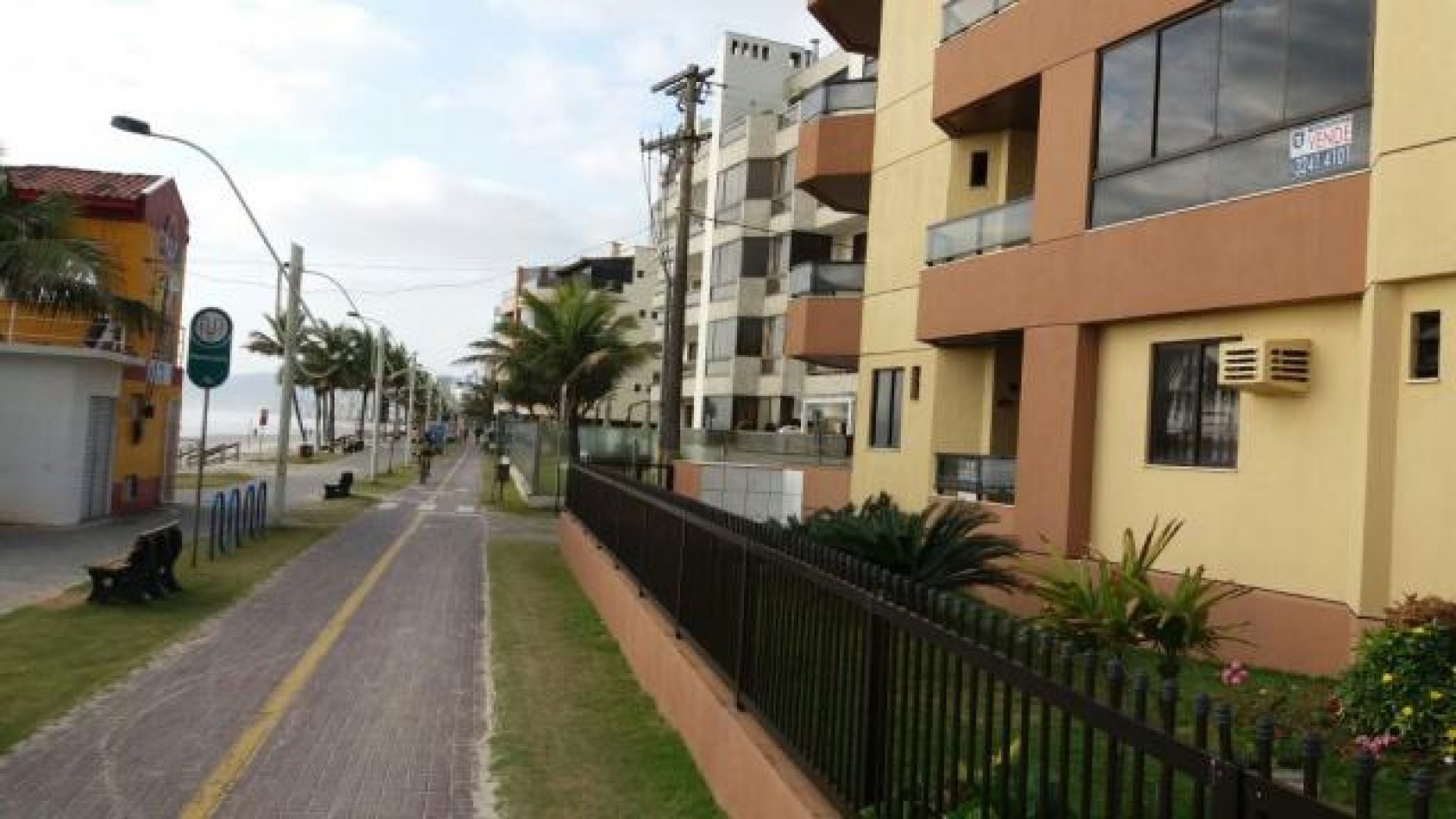 Depto (03) dorm. Meia Praia en Beira Mar