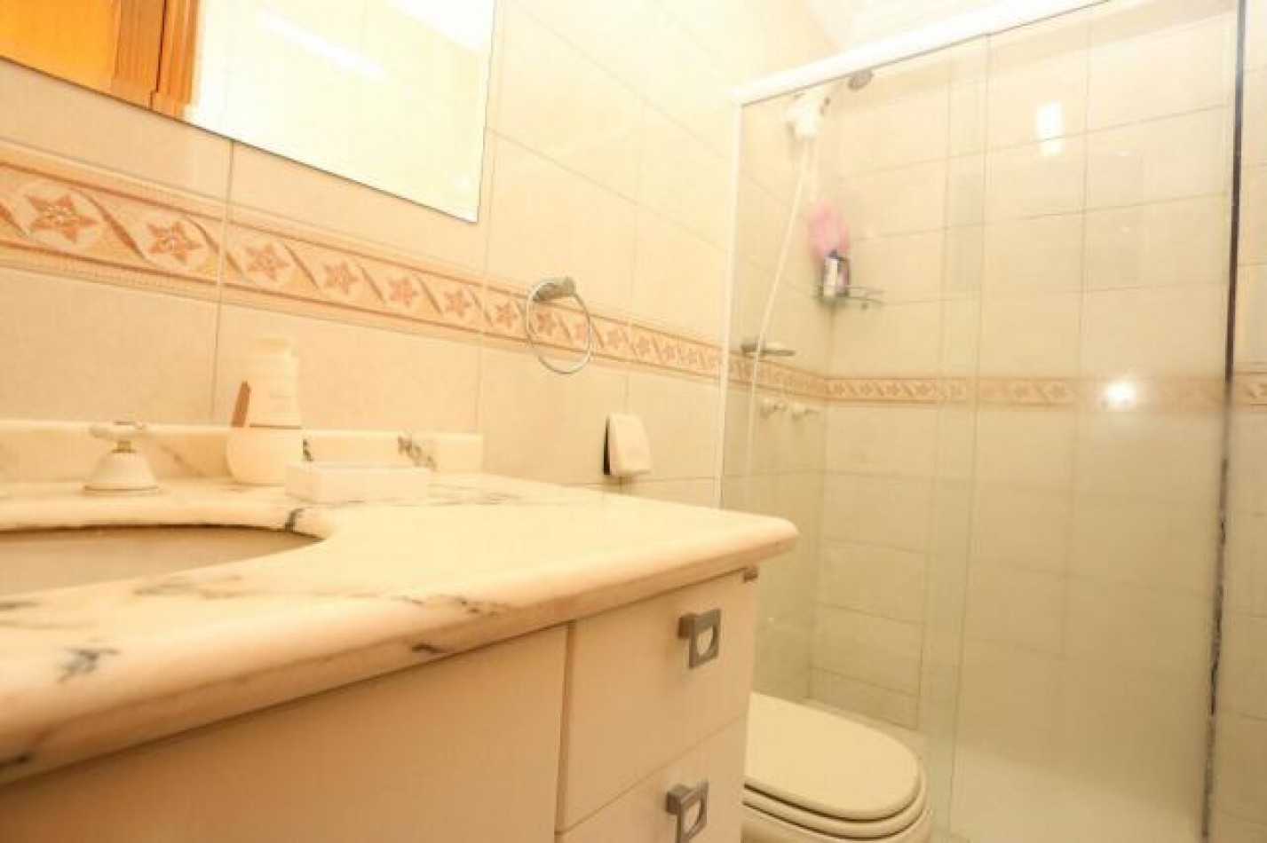 Imperdible depto (03) dorm. en Meia Praia
