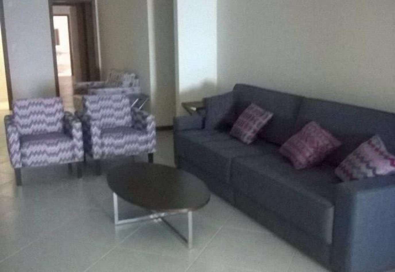 Depto (04) dorm en Meia Praia 