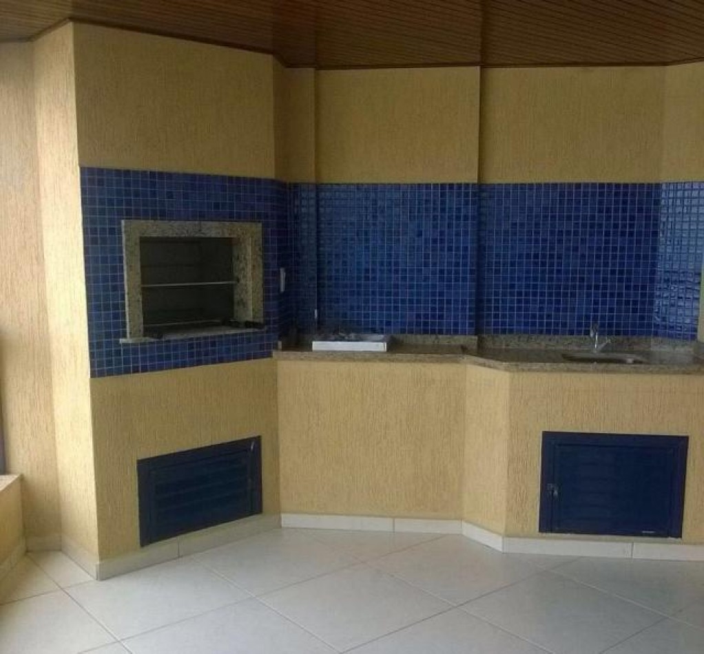 Depto (04) dorm en Meia Praia 