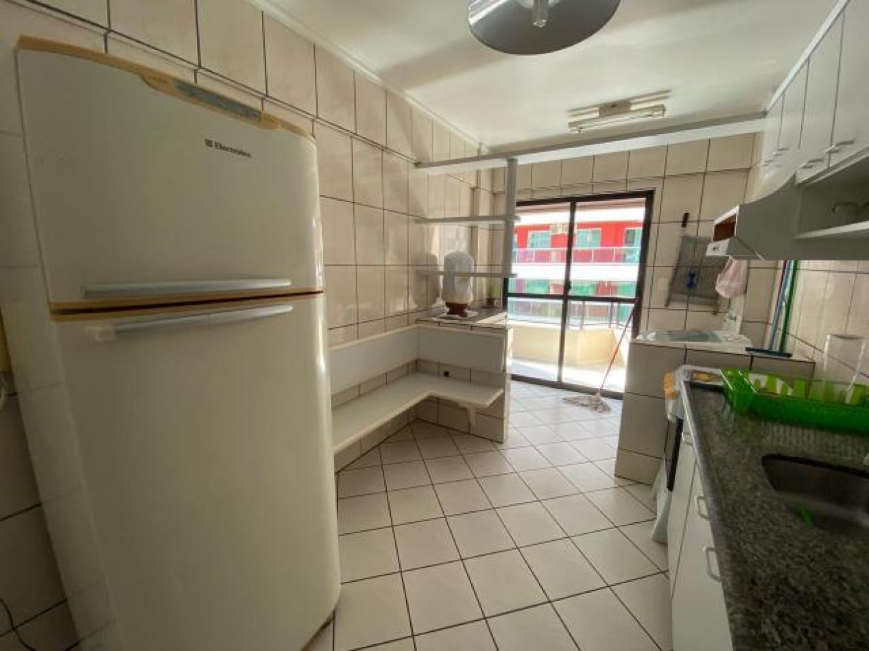 Depto (03) dorm en Meia Praia