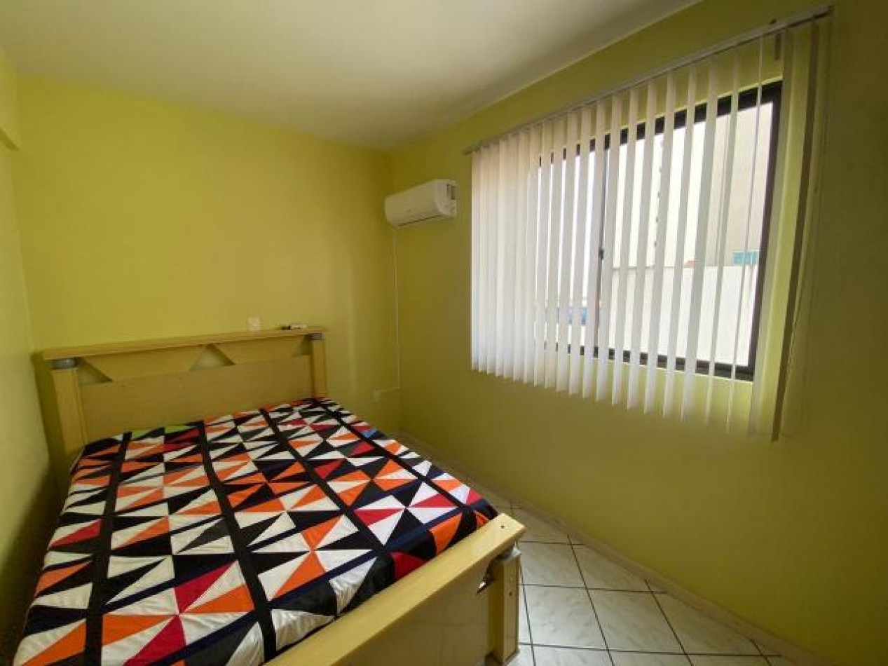 Depto (03) dorm en Meia Praia