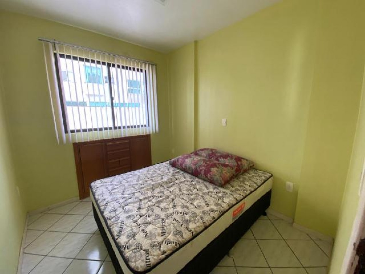 Depto (03) dorm en Meia Praia