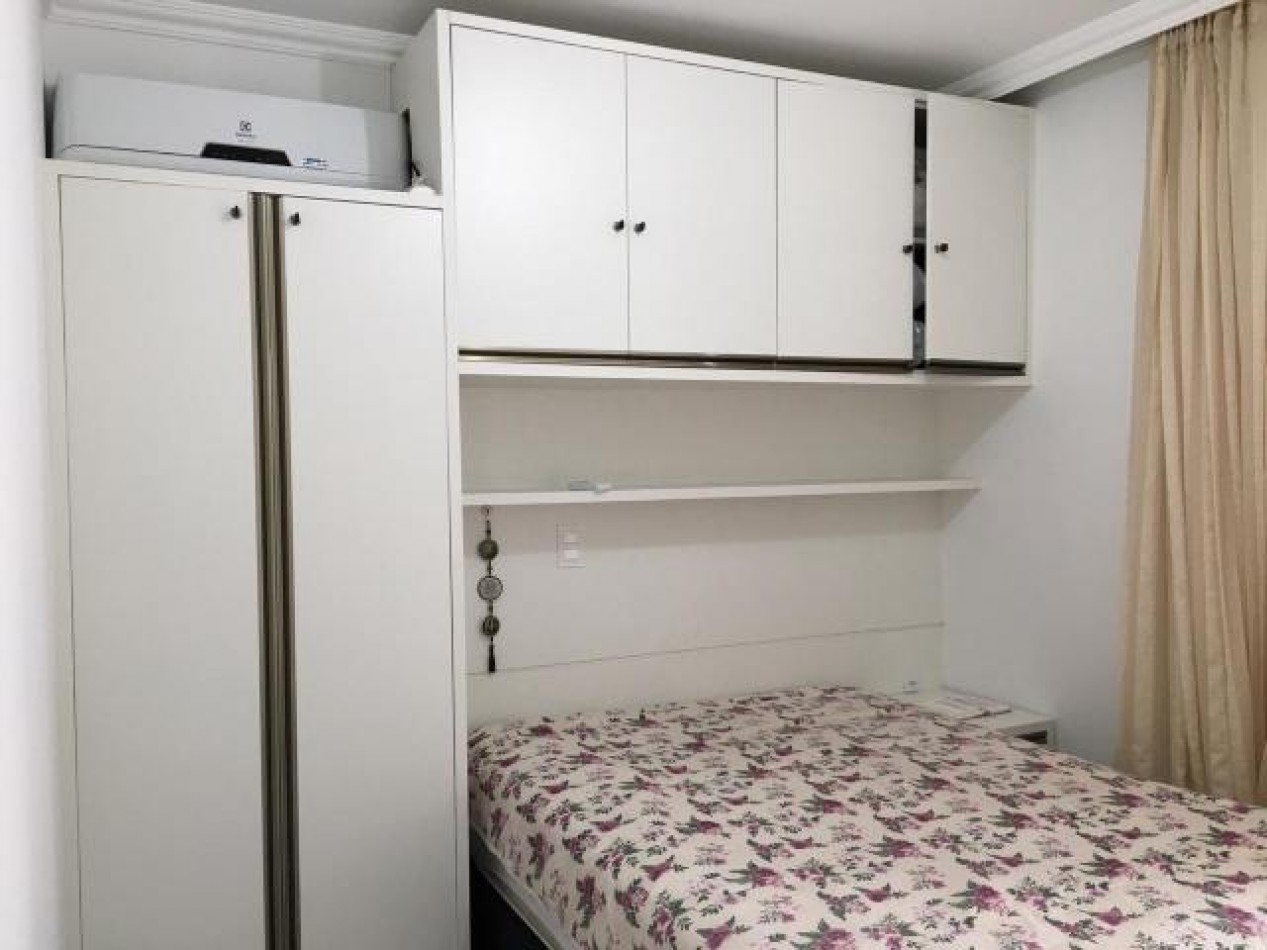 Depto (03) dorm. Exclusivo con vista al mar en Meia Praia