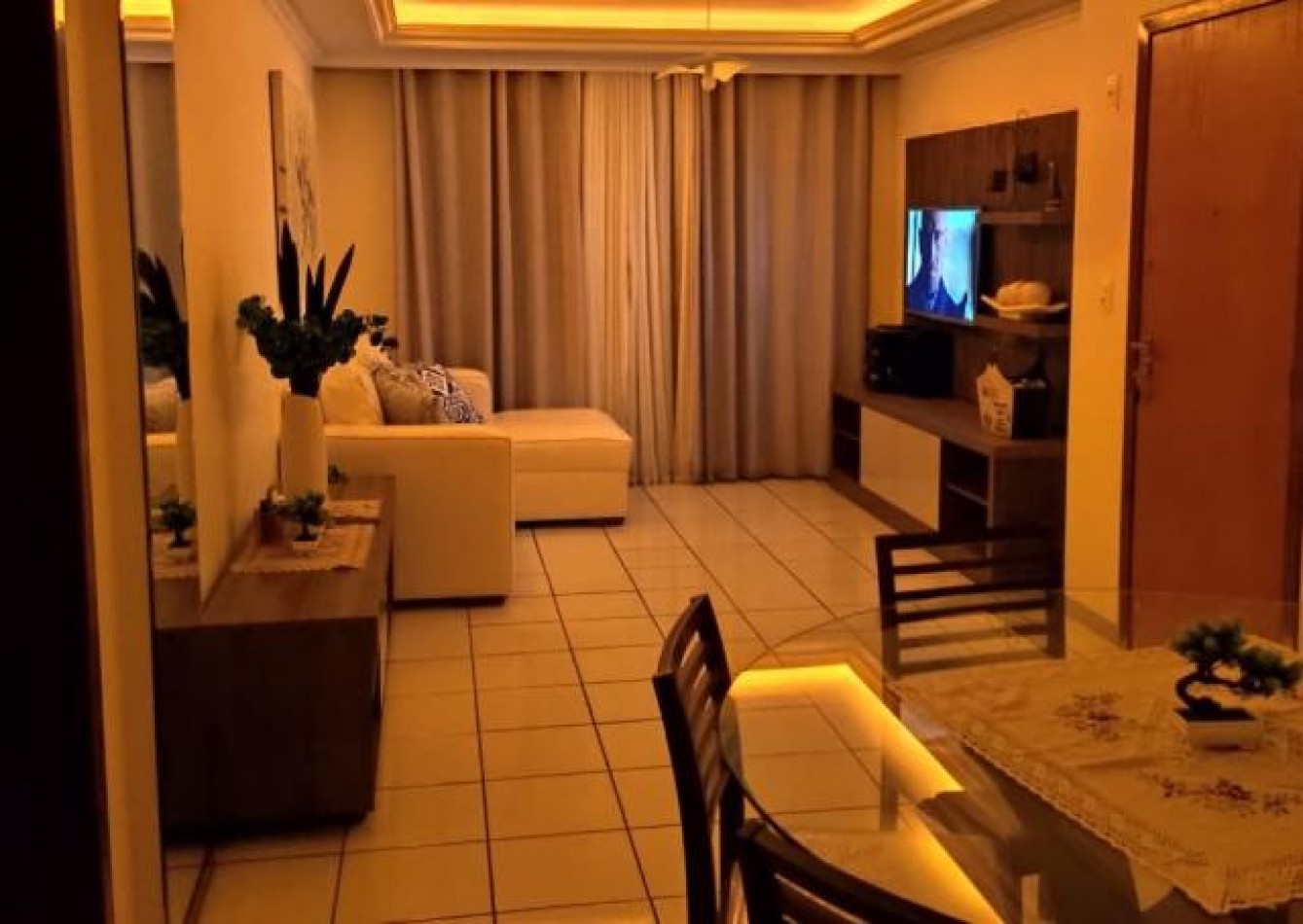 Depto (03) dorm. Exclusivo con vista al mar en Meia Praia