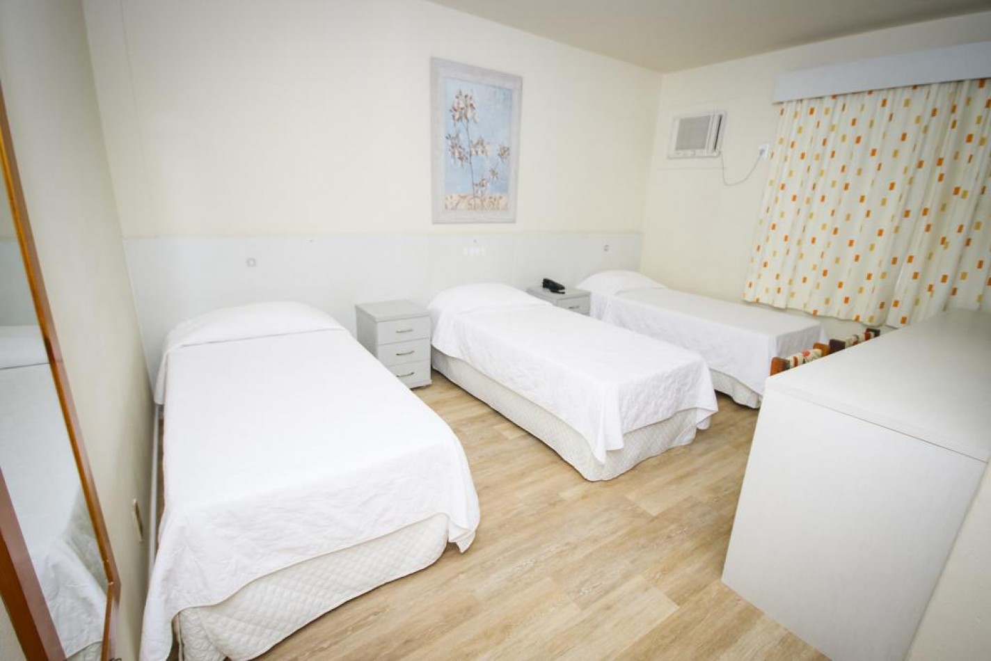HOTEL 4*