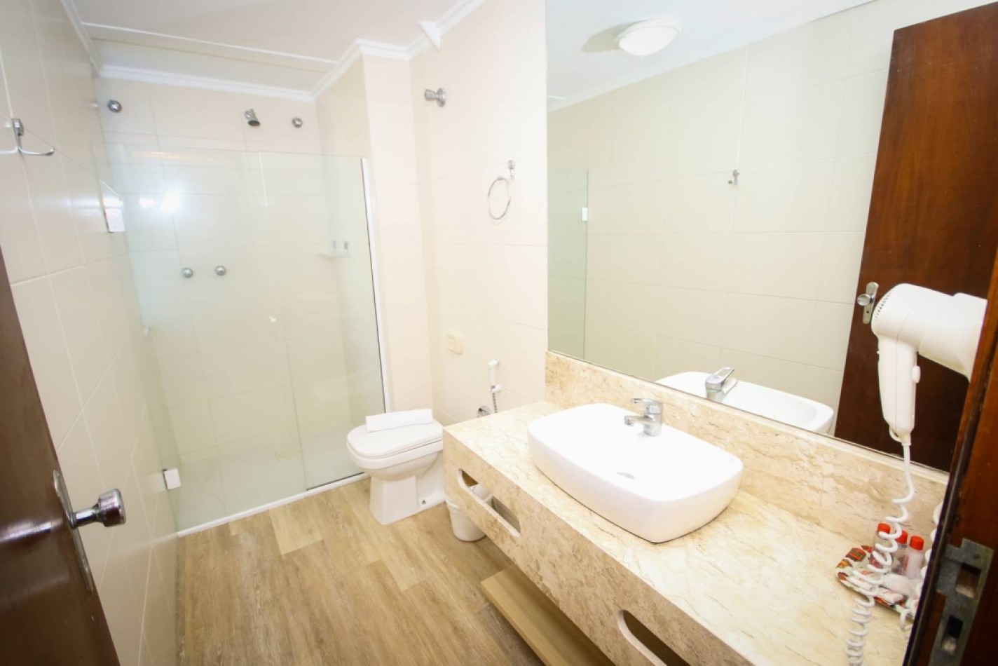 HOTEL 4*