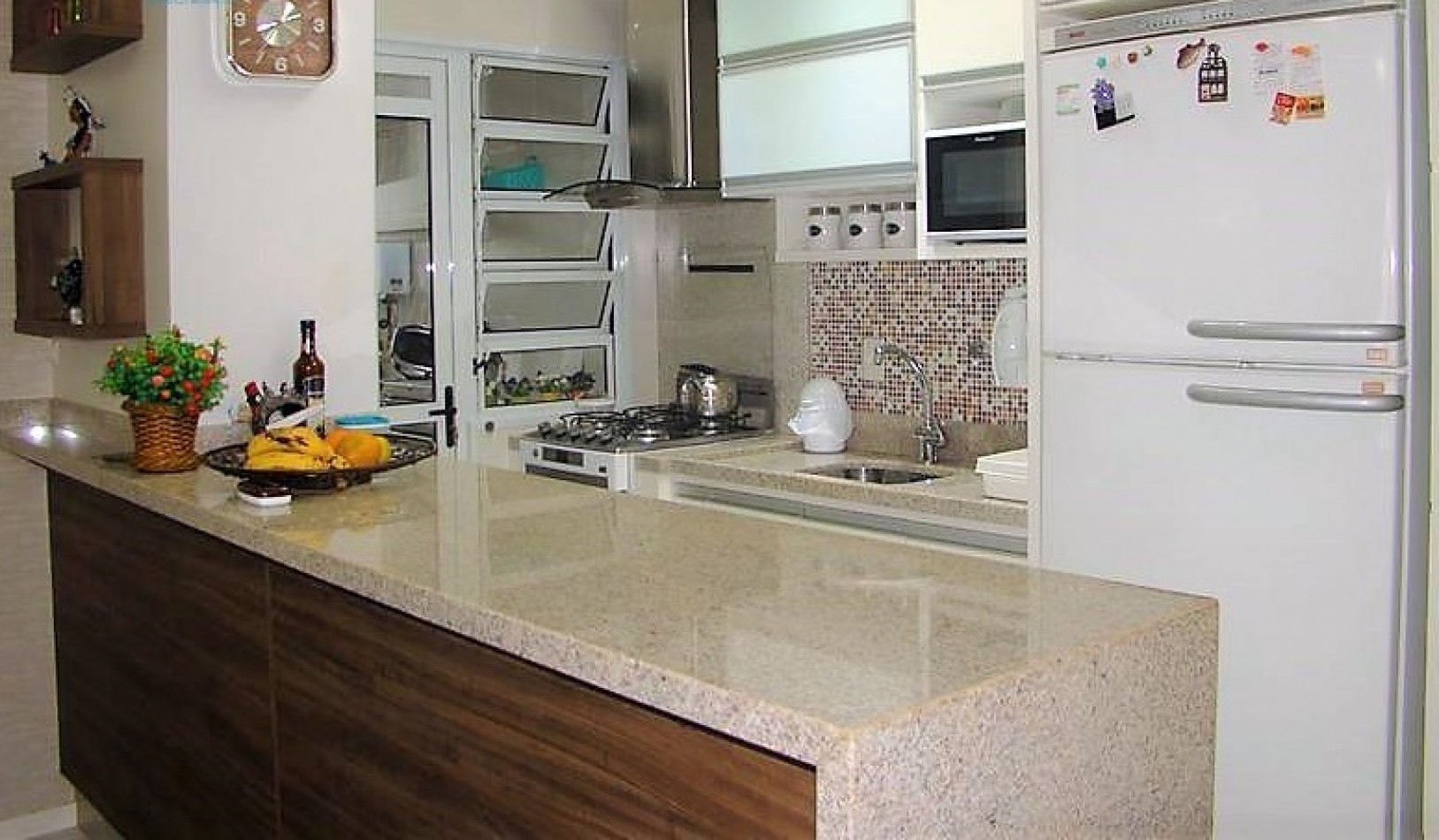 Depto de Tres (03 Dormitorios, en Condominio- con Piscina