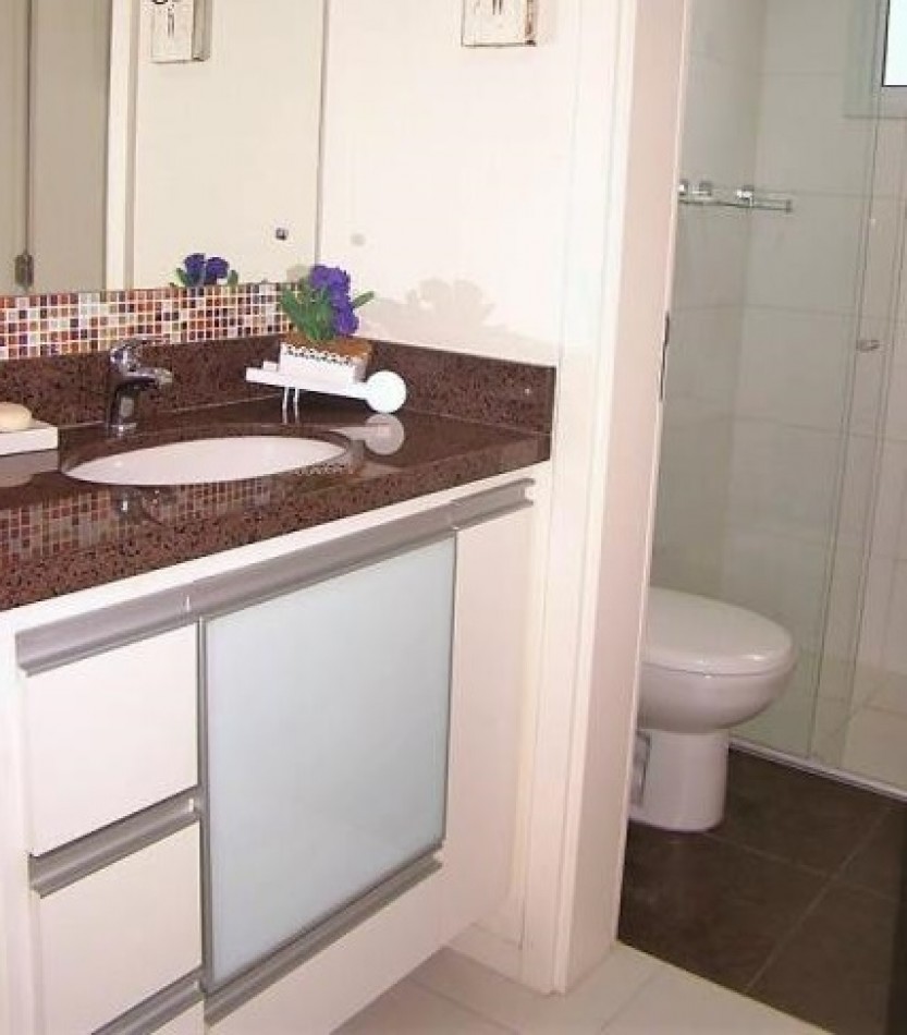 Depto de Tres (03 Dormitorios, en Condominio- con Piscina