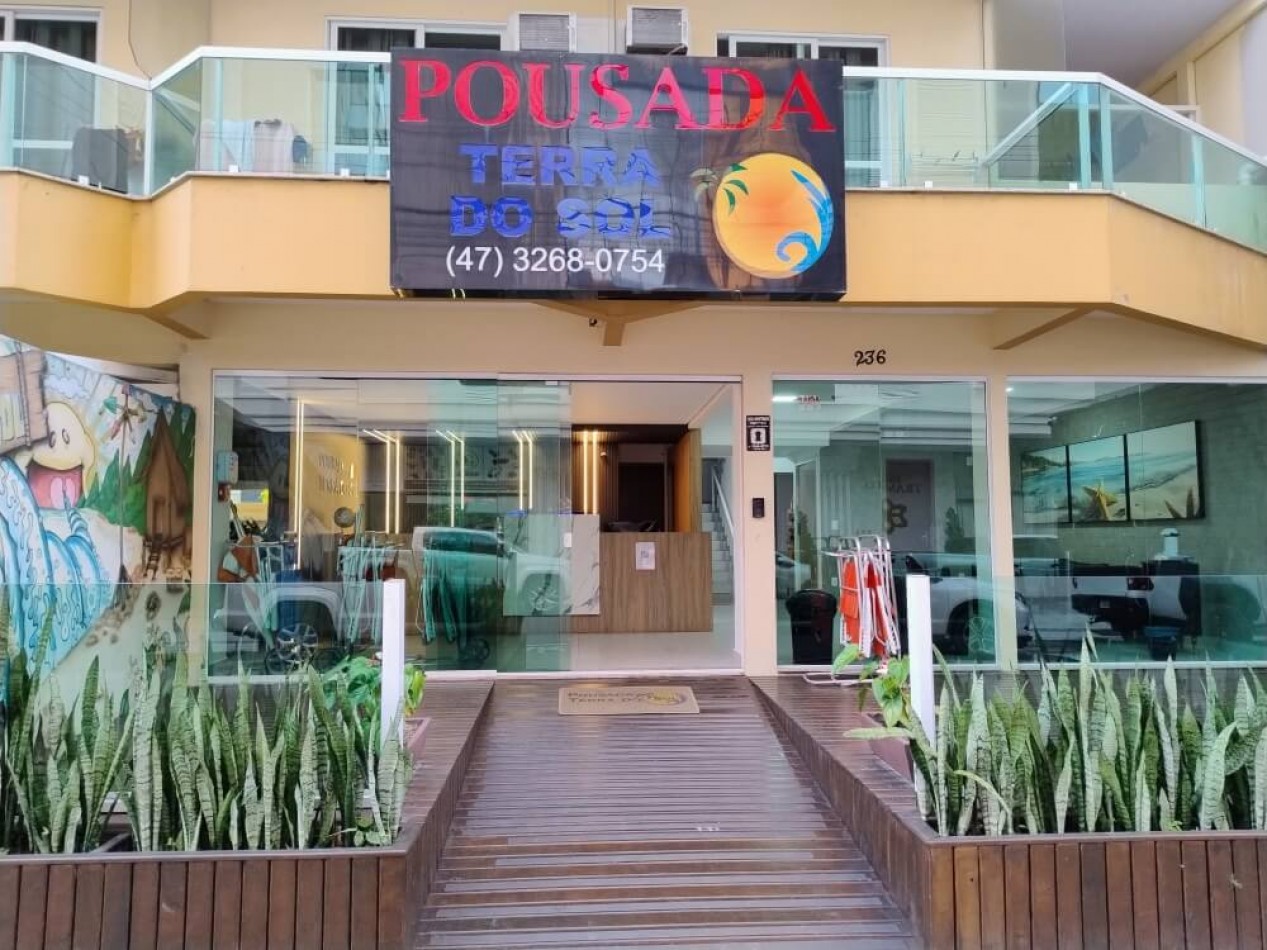 Suite en posada, playa Meia Praia