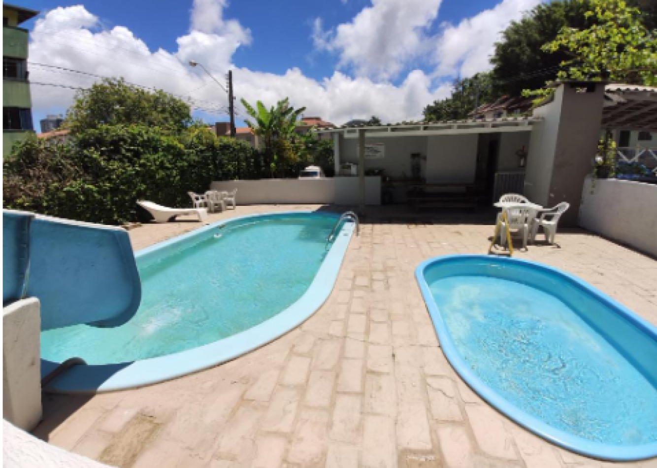 Hotel D'Luz (con piscina)