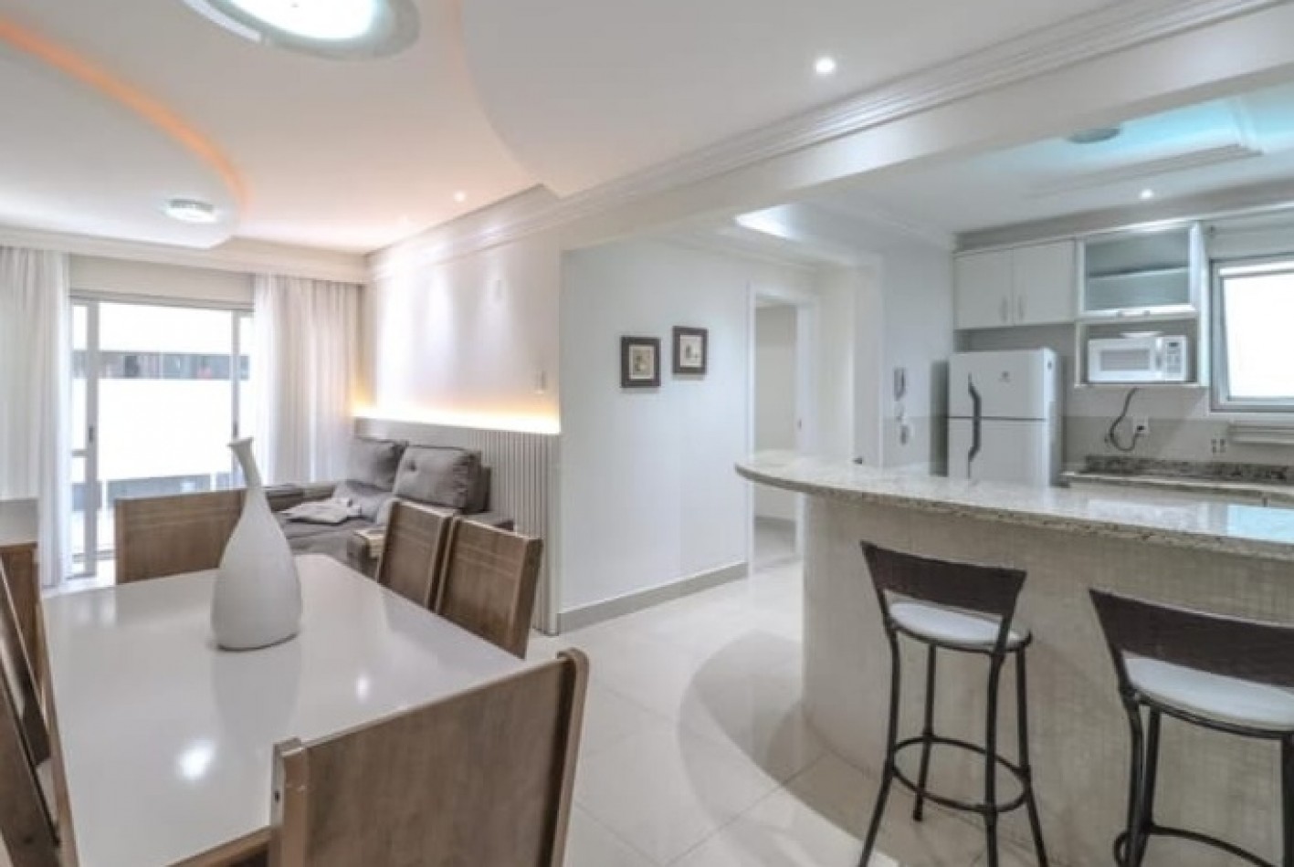 DEPTO TRES (03) DORMITORIOS