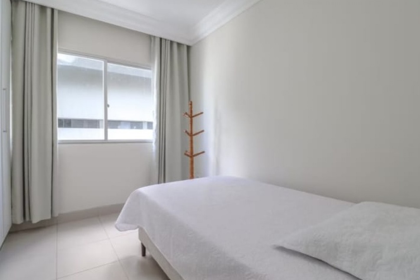 DEPTO TRES (03) DORMITORIOS