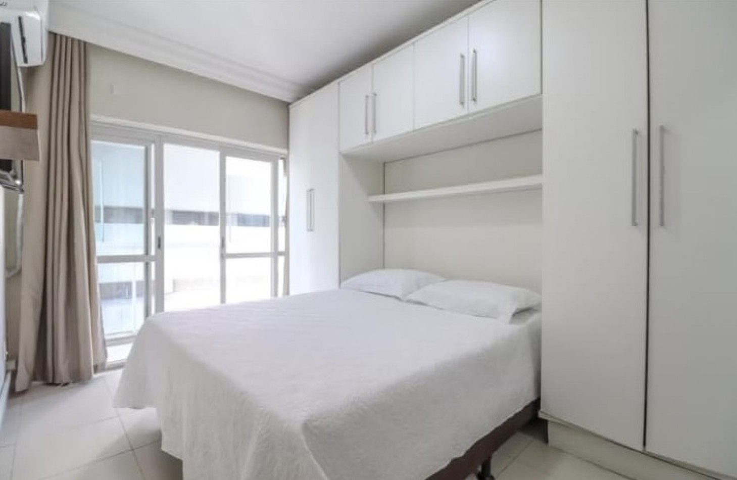 DEPTO TRES (03) DORMITORIOS