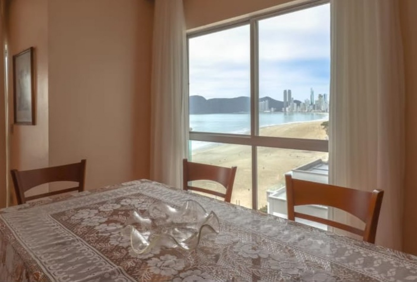 DEPTO. TRES (03) DORMITORIOS- Frente al Mar