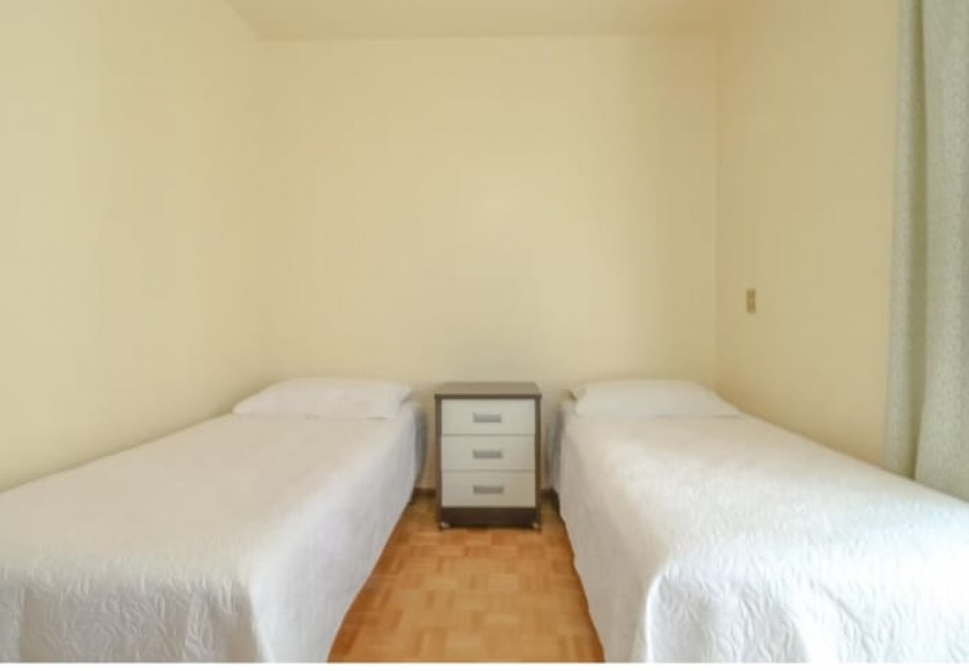 DEPTO. TRES (03) DORMITORIOS- Frente al Mar