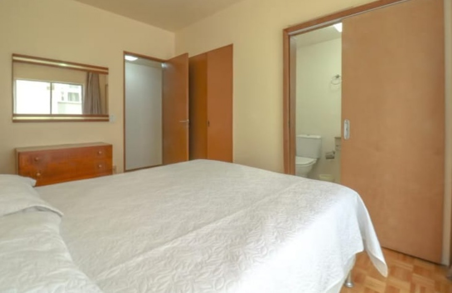 DEPTO. TRES (03) DORMITORIOS- Frente al Mar