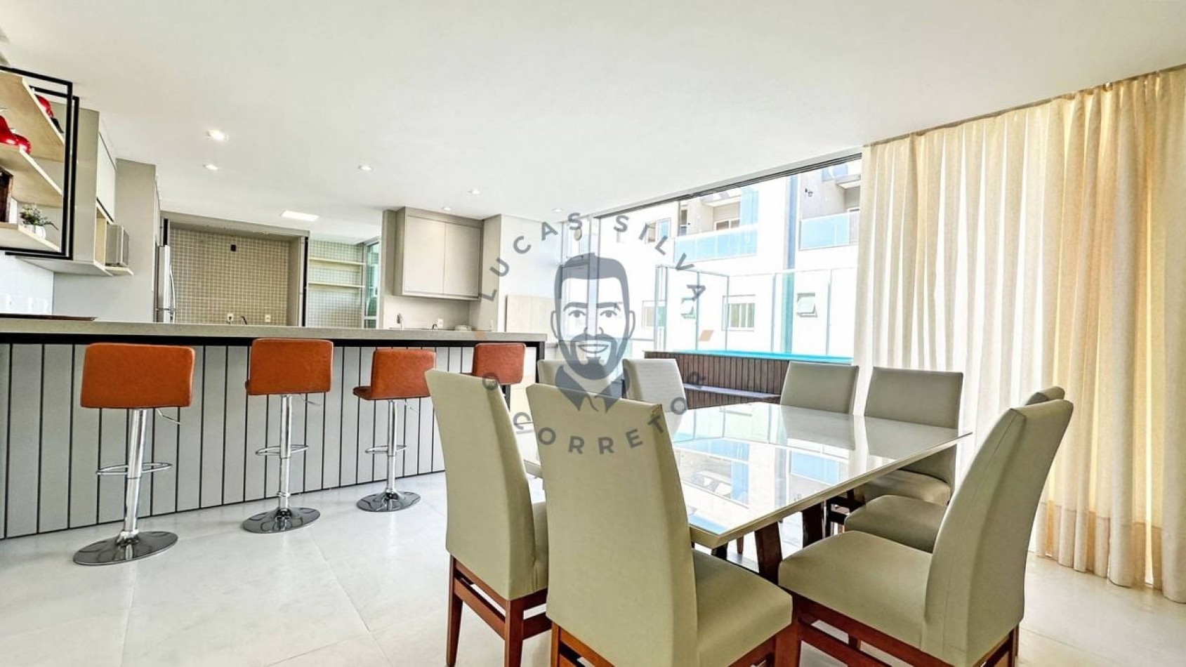 Depto Cuatro (04) Dormitorios en Cobertura (Vista al Mar)