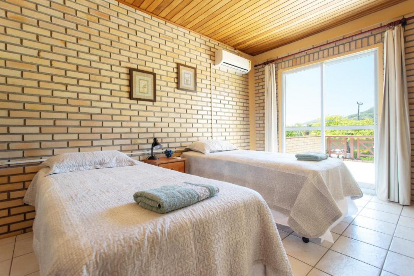 DEPTO DOS (02) DORMITORIOS (en Condominio/ Barrio Privado)