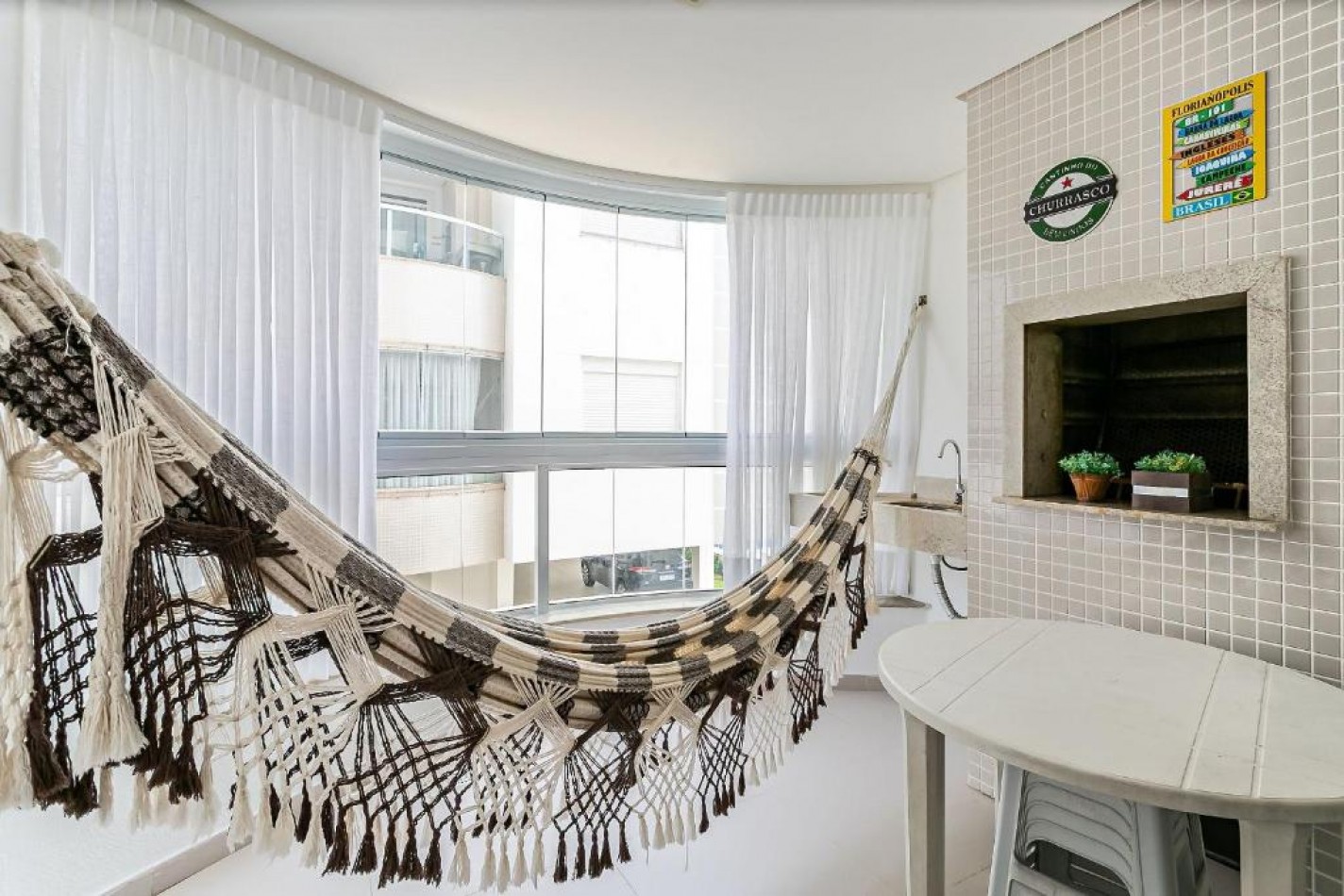 DEPTO DOS (02) DORMITORIOS (con Piscina)