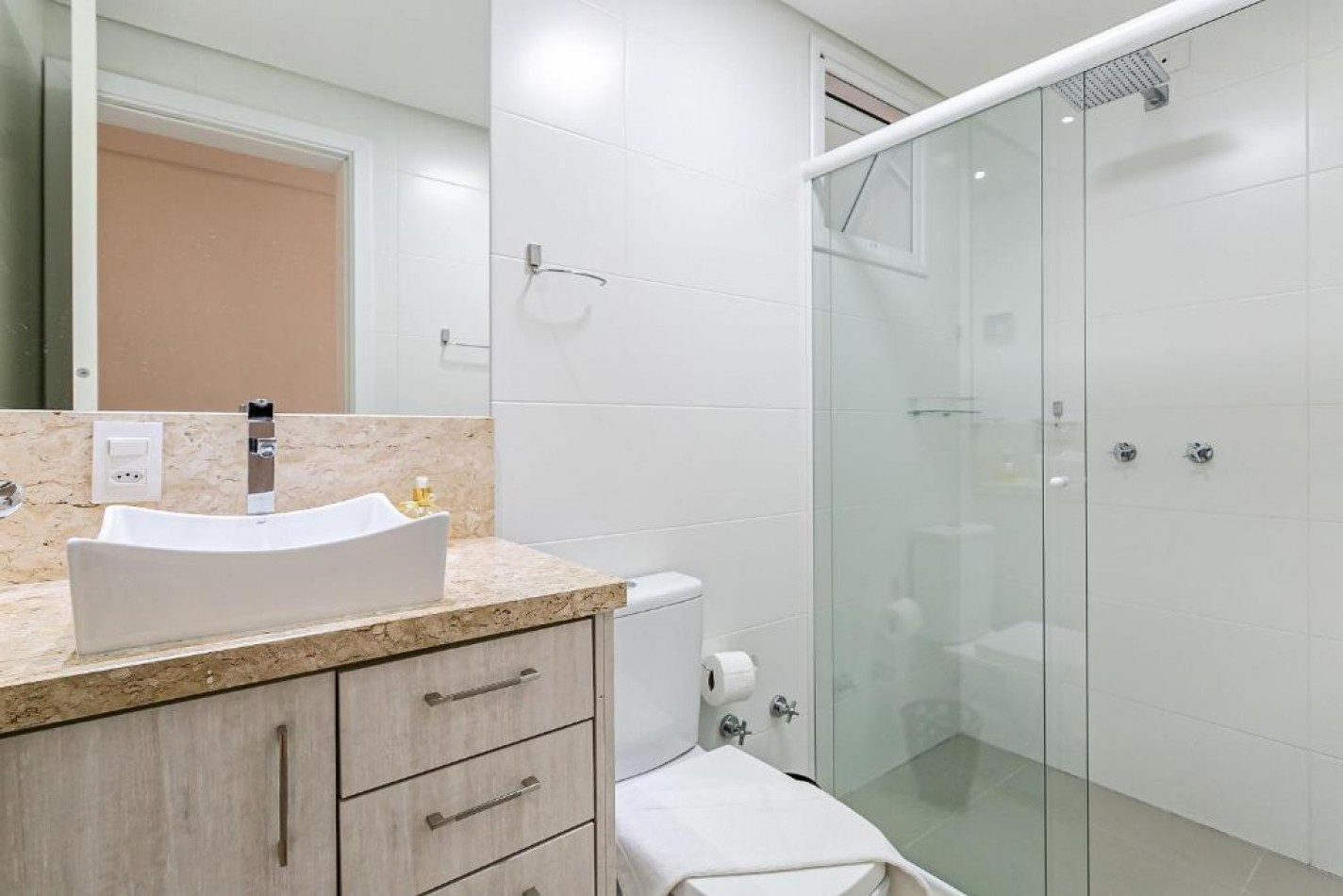 DEPTO DOS (02) DORMITORIOS (con Piscina)