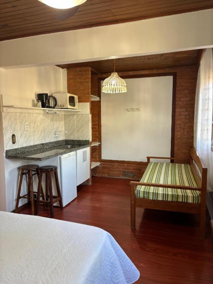 DEPTO UN (01) DORMITORIO (Pousada parquizada)