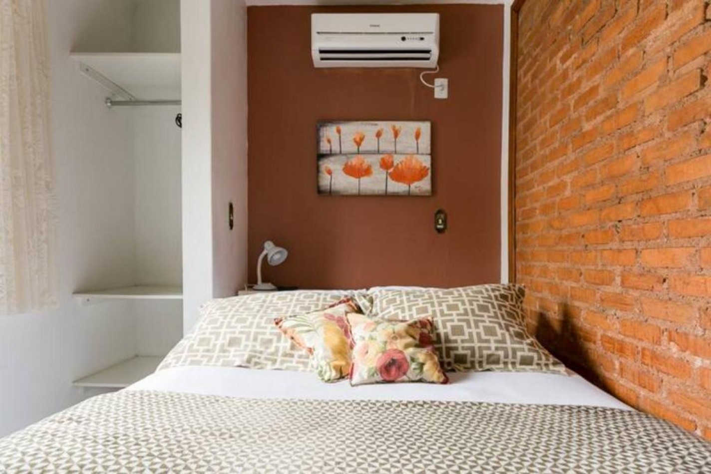 DEPTO UN (01) DORMITORIO (Pousada parquizada)